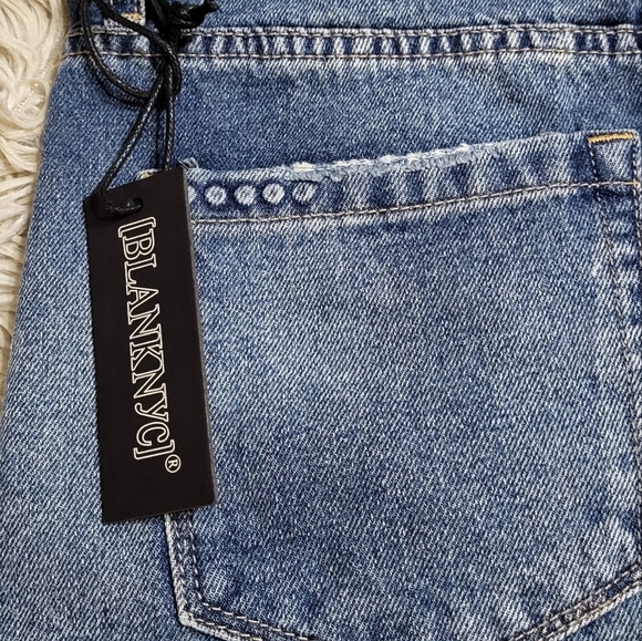 NWT BlankNYC Vintage high rise short, The Barrow, distressed denim short Sz 25 - Picture 4 of 6